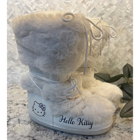 Forever 21 Shoes - Forever21 Hello Kitty Boots Women's Size 8 White Fur Winter Boots pink Bow‎